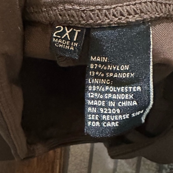 Plus Size Faux Leather High-Waist Leggings 2XT - Picture 5 of 8